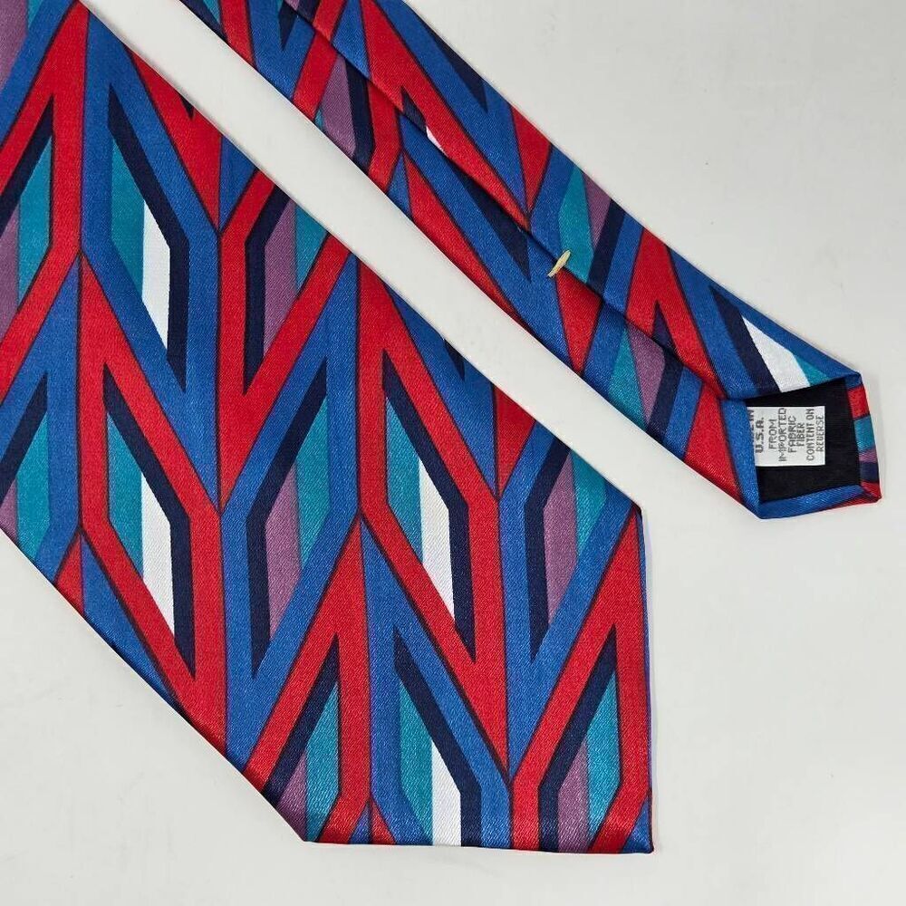 DIMARO ELEGANTE POLYESTER TIE BLUE RED WHITE GEOMETRIC 4" X 56" RETRO USA MADE